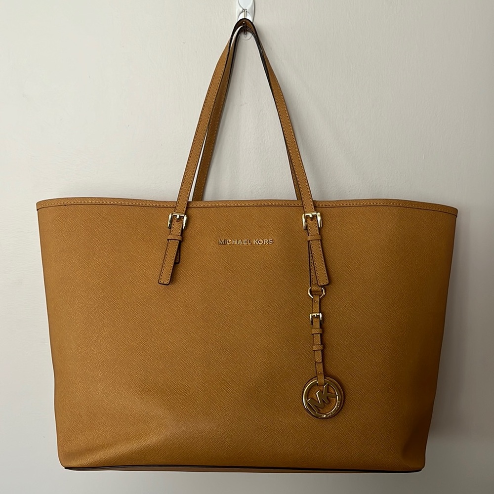 Michael kors tan large tote bag